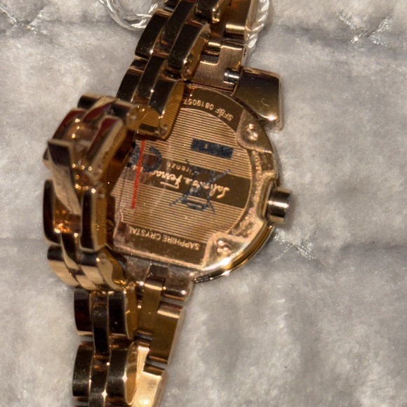 NWT Salvatore Ferragamo rose gold watch size is 8” pristine condition box n case - Picture 5 of 10